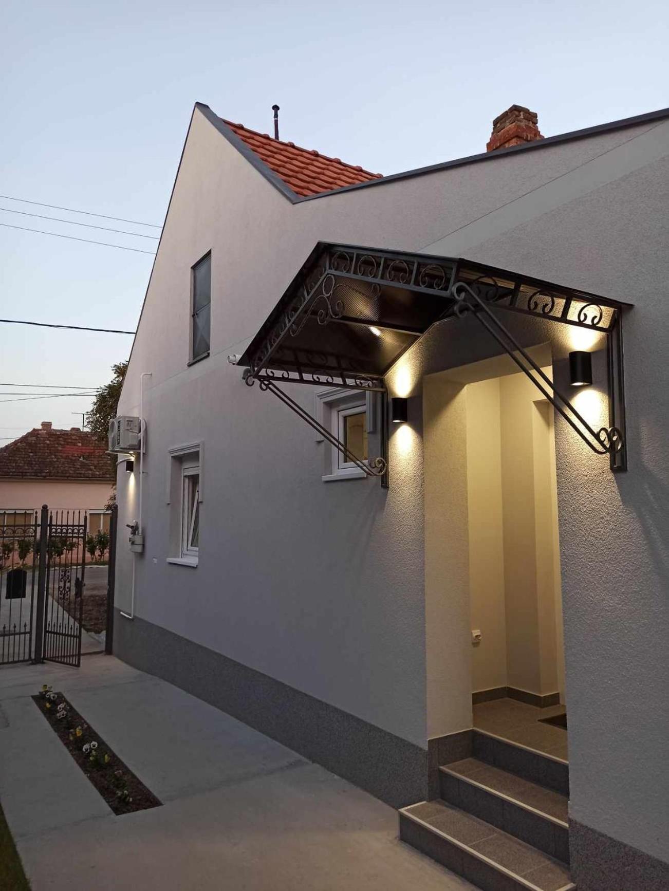 Dream House Apartment Vârşeţ Exterior foto